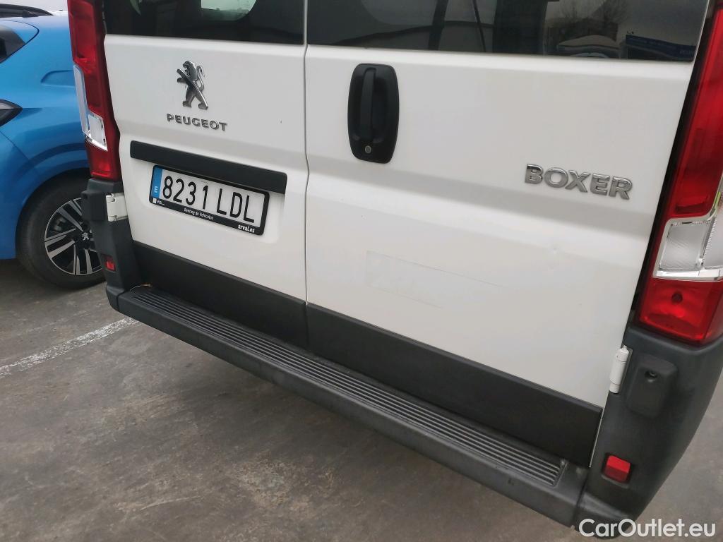  Peugeot  Boxer PEUGEOT  / 2014 / 4P / combi Combi 5/9 Pl 330 L1H1 BlueHDi 88KW (120) #35