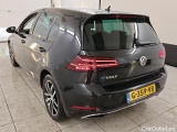  Volkswagen  Golf  Volkswagen E-DITION 2019 5d #19