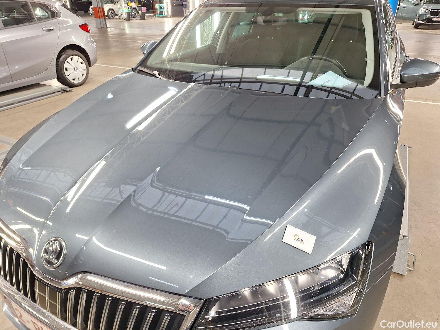  Skoda  Superb Skoda,  Combi FL'19, Skoda  Combi 2.0 CRTDI 90kW DSG7 Clever 5d #38