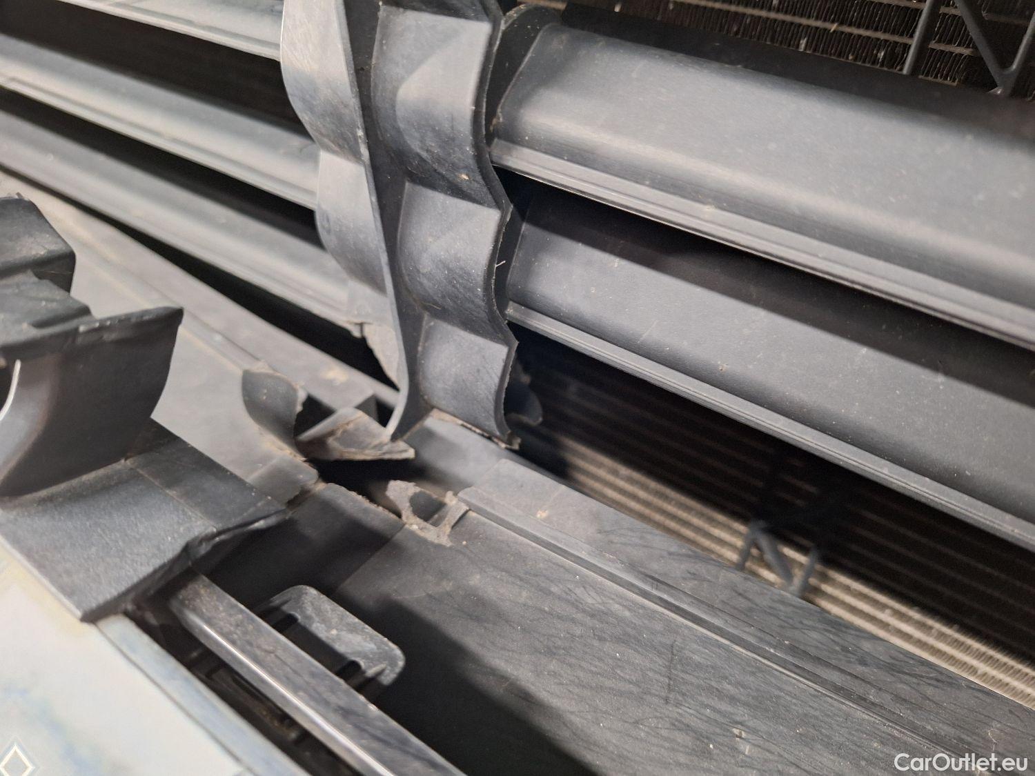  Volvo  XC 40 Volvo, XC40 '17, Volvo XC40 D3 Geartronic Momentum Pro 5d #15