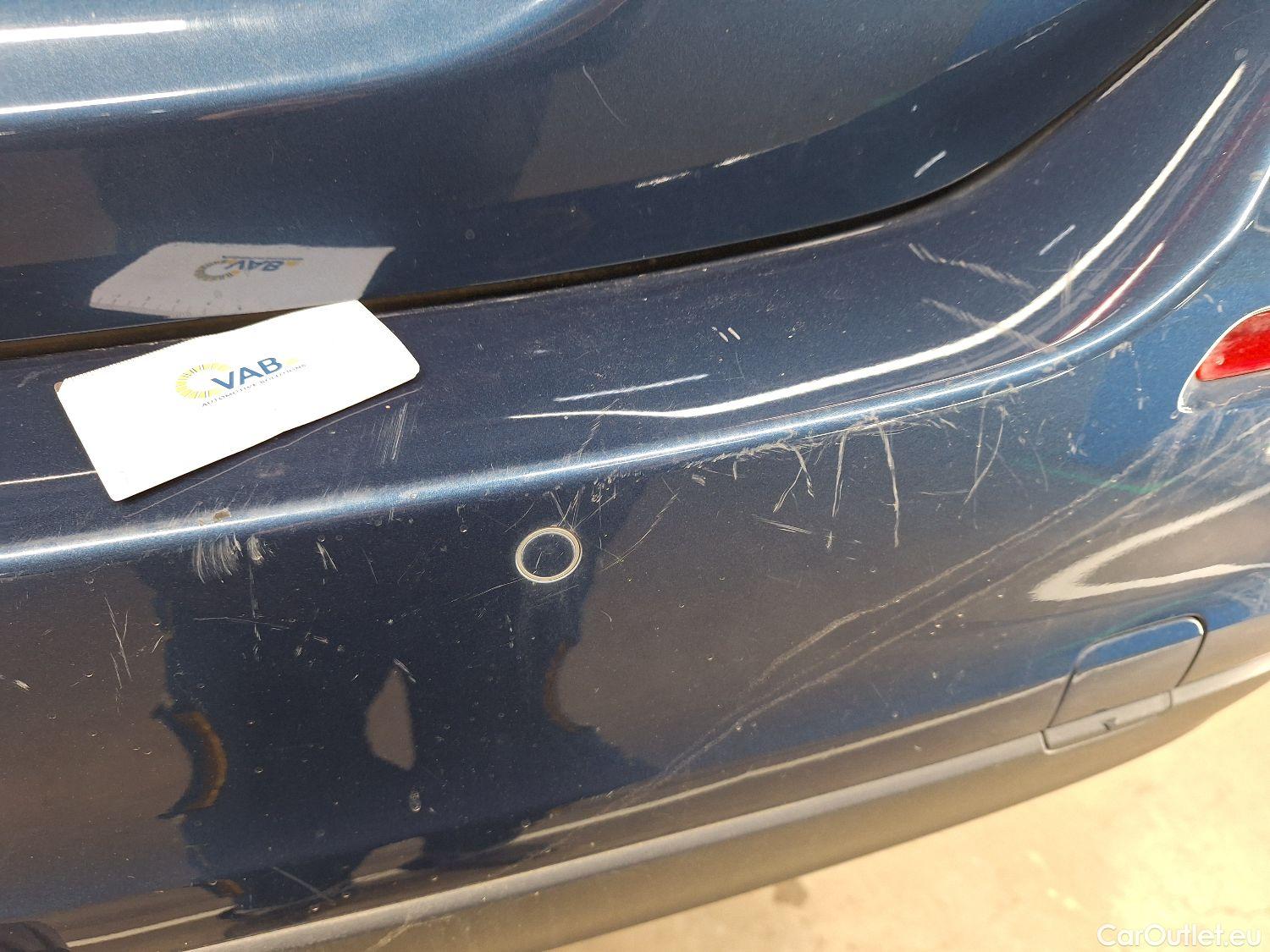  Mercedes  A-Klasse Mercedes, A-Class Berline '18, Mercedes-Benz  Limousine A 180d Business S #15