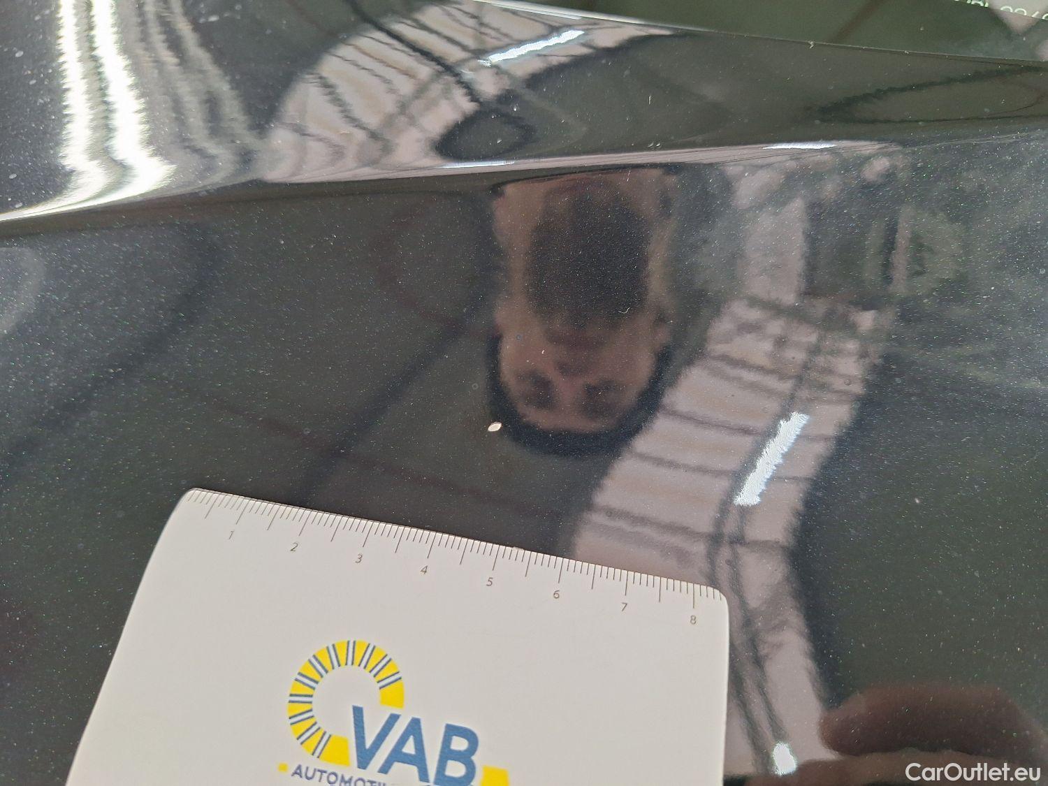  Volvo  XC 40 Volvo, XC40 '17, Volvo XC40 D3 Geartronic Momentum Pro 5d #35