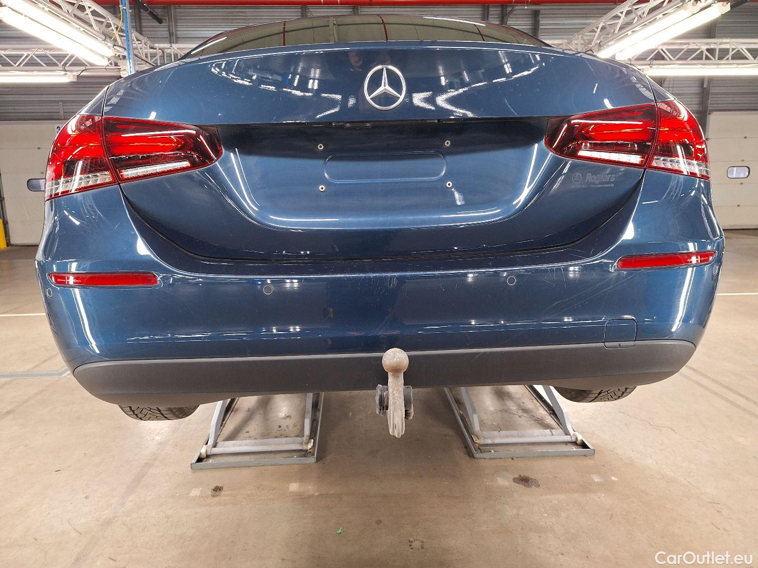  Mercedes  A-Klasse Mercedes, A-Class Berline '18, Mercedes-Benz  Limousine A 180d Business S #13