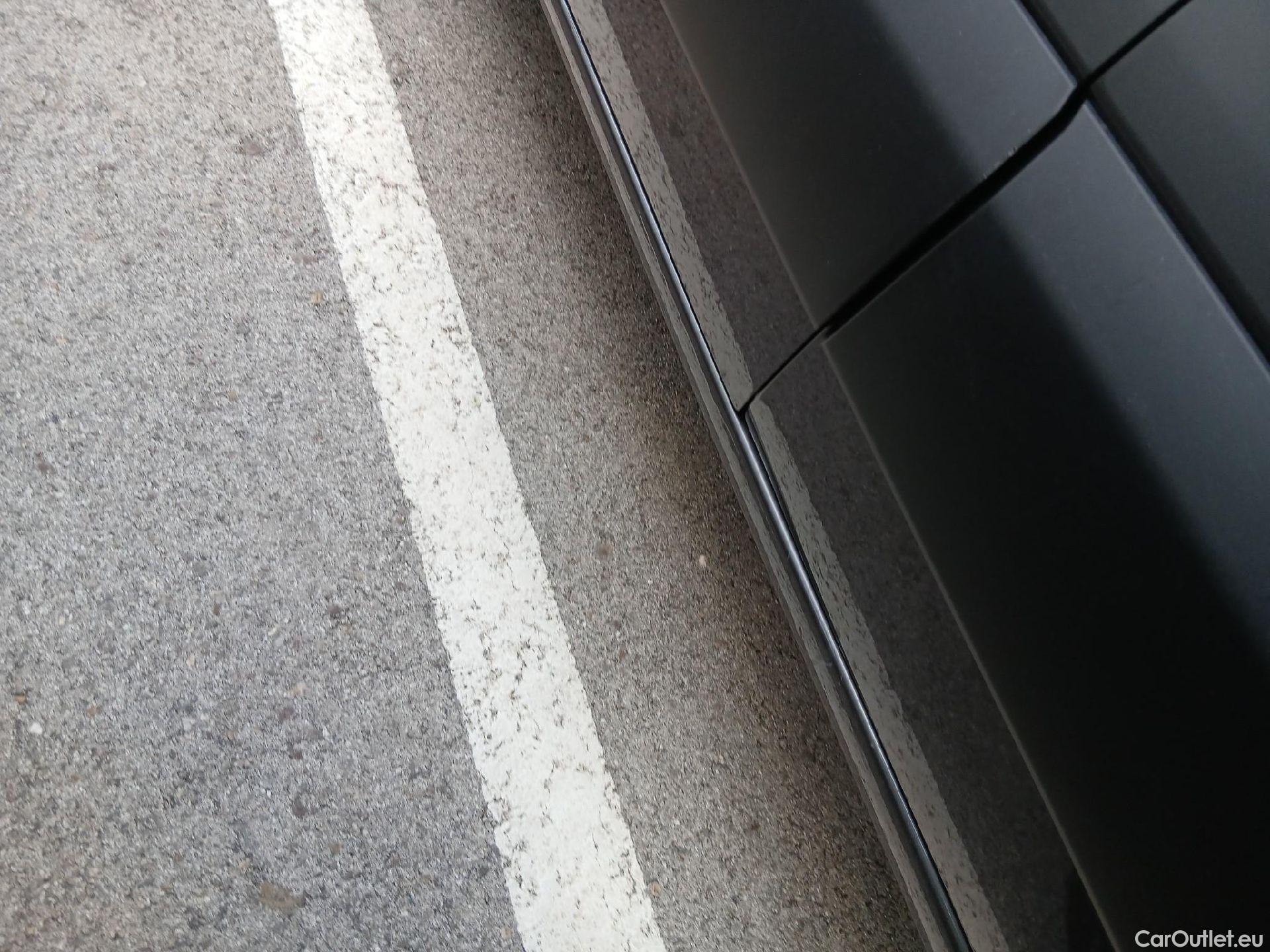  Opel  Combo OPEL  Life / 2018 / 5P / monovolumen compacto 1.2 T 96kW (130CV) S/S Elegance L Auto #12