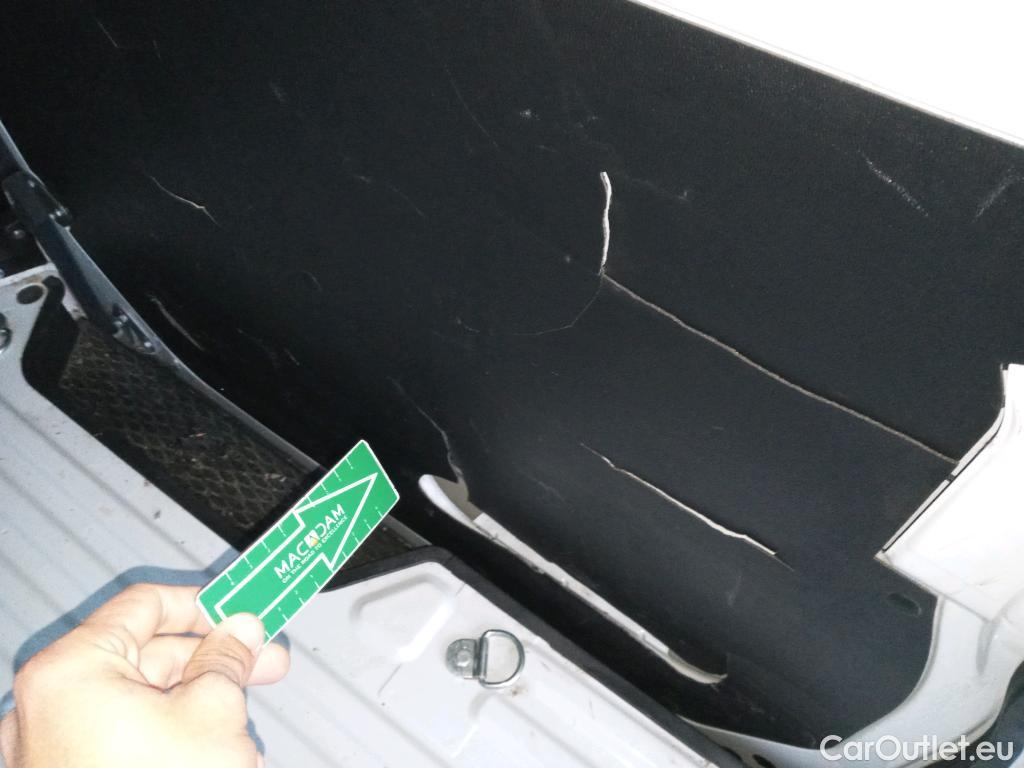  Iveco  Daily IVECO  / 2019 / 4P / furgón 2.3 TD 35S 12 V 3520L/H3 13,4 M3 #4