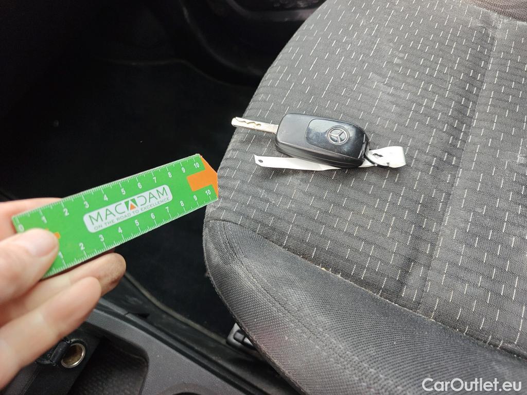  Mercedes  Citan MERCEDES-BENZ  / 2021 / 4P / furgón derivado de turismo 110 CDI 70kW Furgón Base Largo #5