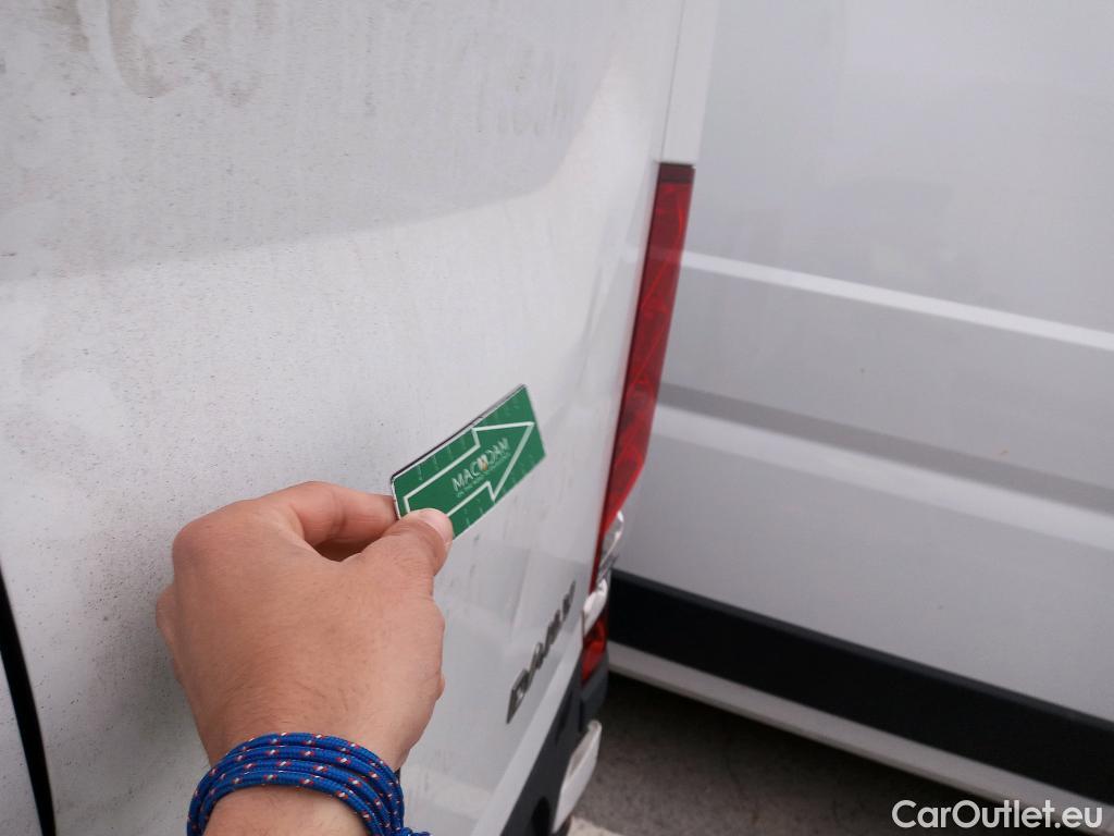  Iveco  Daily IVECO  / 2019 / 4P / furgón 2.3 TD 35S 12 V 3520L/H3 13,4 M3 #9