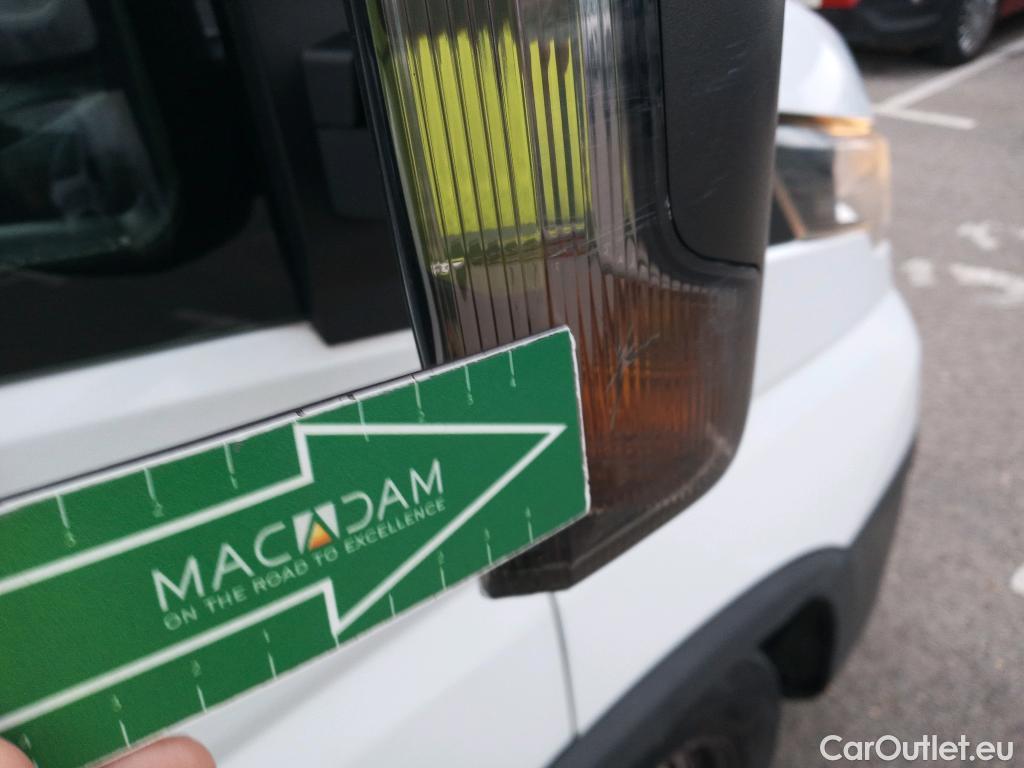  Iveco  Daily IVECO  / 2019 / 4P / furgón 2.3 TD 35S 12 V 3520L/H3 13,4 M3 #15