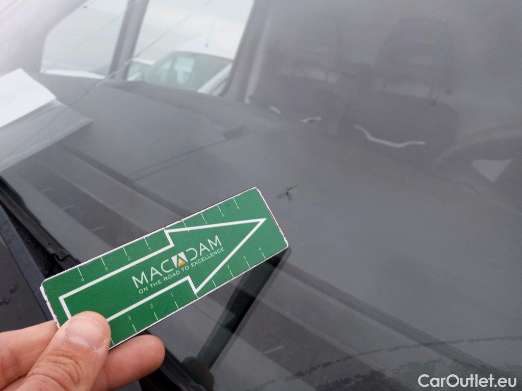  Iveco  Daily IVECO  / 2019 / 4P / furgón 2.3 TD 35S 12 V 3520L/H3 13,4 M3 #1