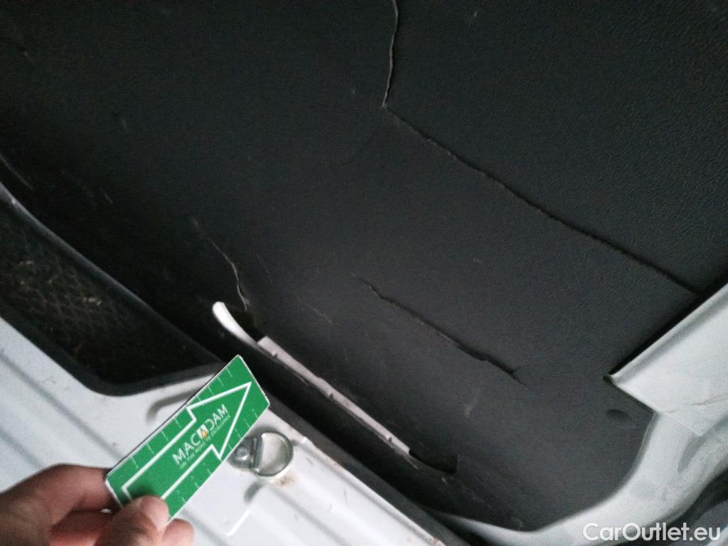  Iveco  Daily IVECO  / 2019 / 4P / furgón 2.3 TD 35S 12 V 3520L/H3 13,4 M3 #3