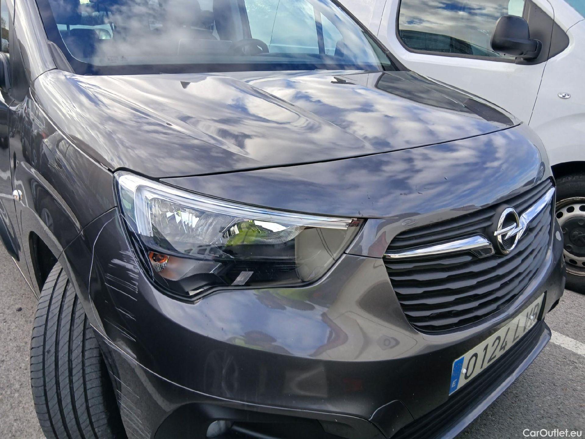  Opel  Combo OPEL  Life / 2018 / 5P / monovolumen compacto 1.2 T 96kW (130CV) S/S Elegance L Auto #7