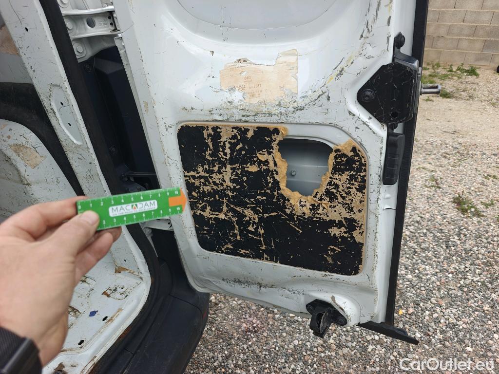  Mercedes  Citan MERCEDES-BENZ  / 2021 / 4P / furgón derivado de turismo 110 CDI 70kW Furgón Base Largo #31