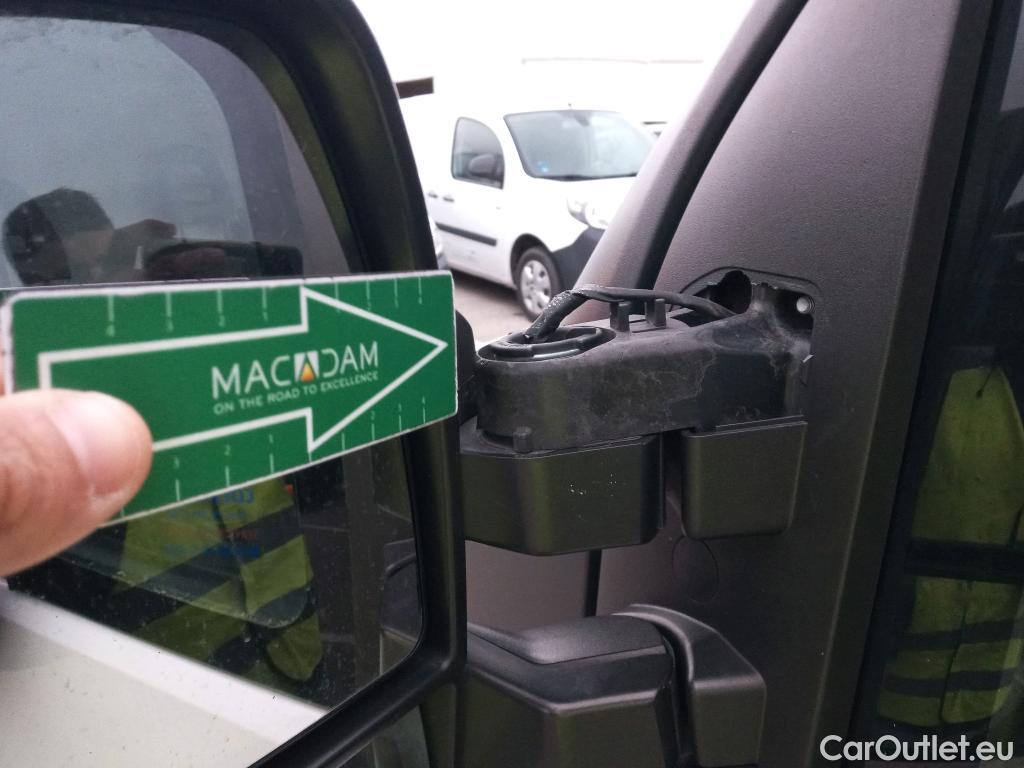  Iveco  Daily IVECO  / 2019 / 4P / furgón 2.3 TD 35S 12 V 3520L/H3 13,4 M3 #8