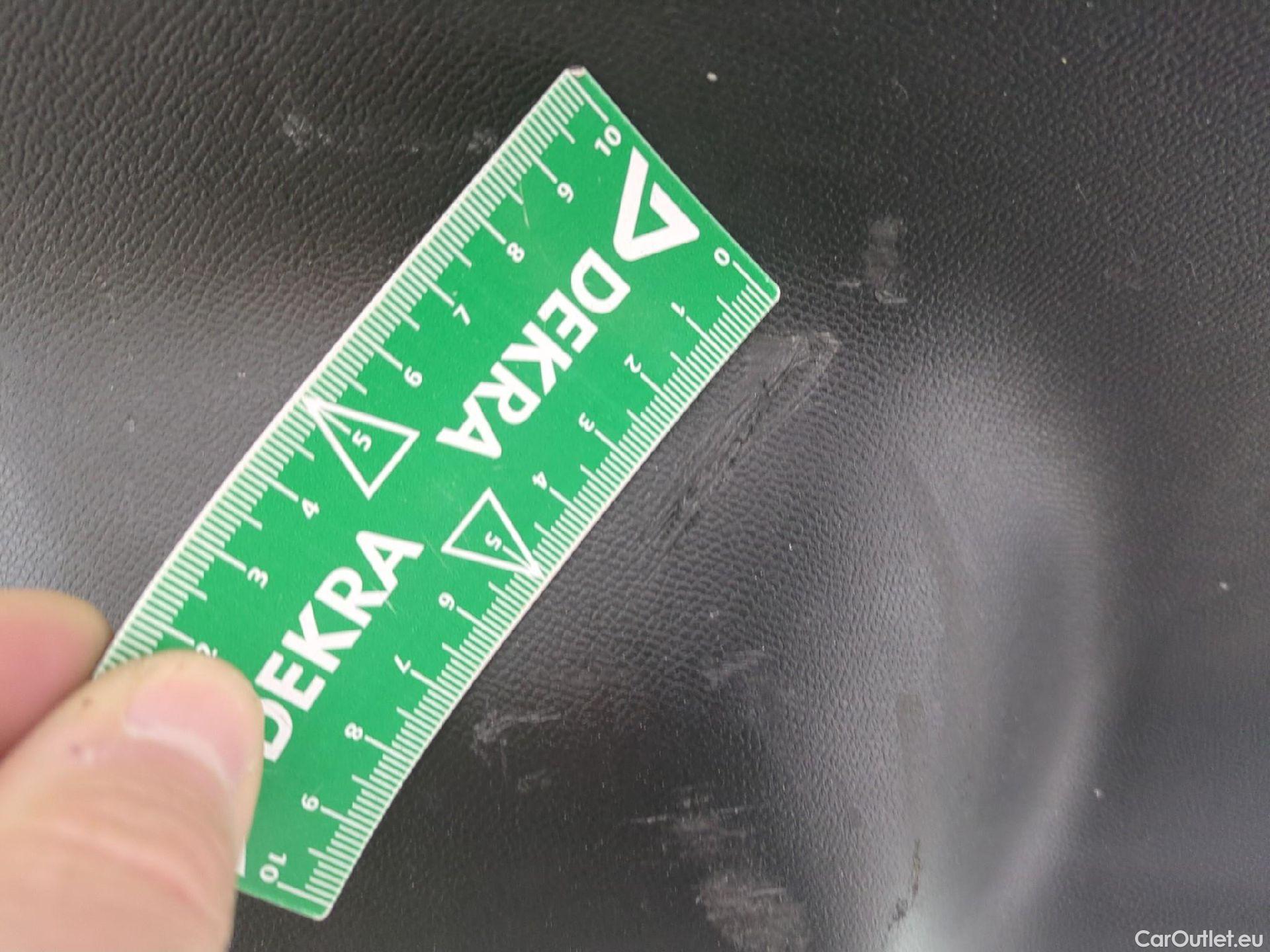  Peugeot  208  Premium 1.5 HDi 100CV BVM6 E6d #36