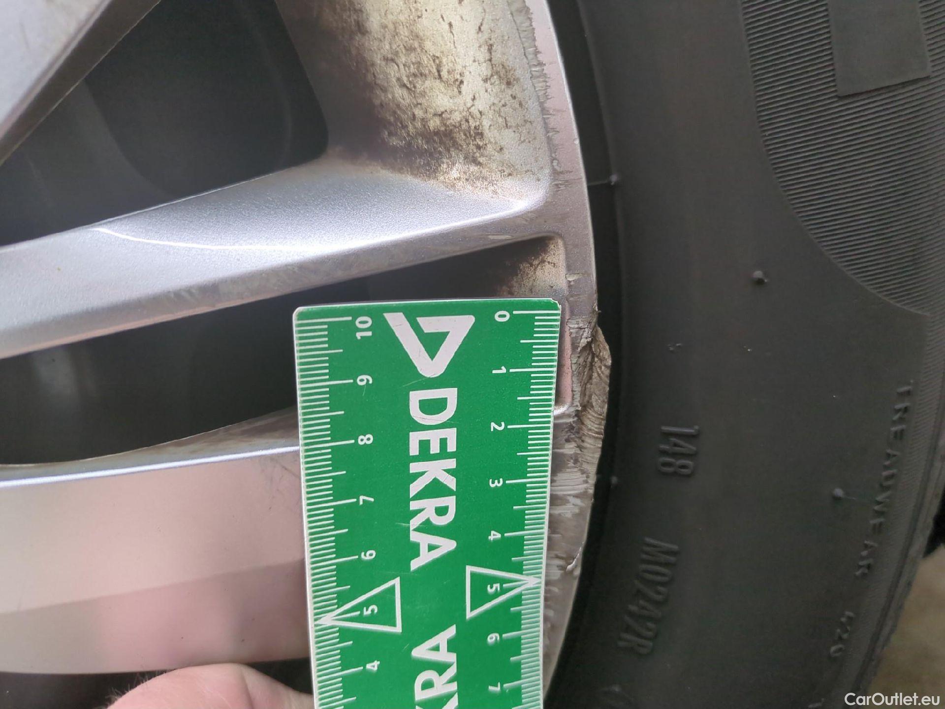  Peugeot  208  Premium 1.5 HDi 100CV BVM6 E6d #28