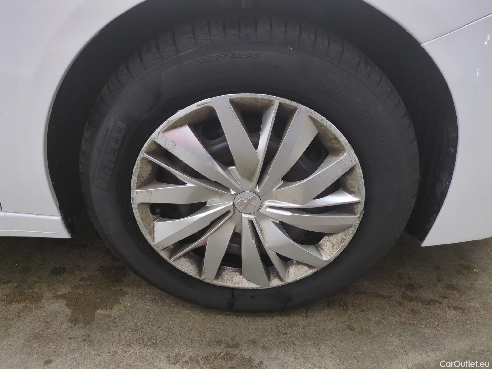  Peugeot  208  Premium 1.5 HDi 100CV BVM6 E6d #29