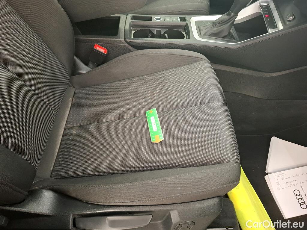  Audi  Q3 AUDI  Sportback / 2019 / 5P / SUV 35 TDI 150 S TRONIC DESIGN #16