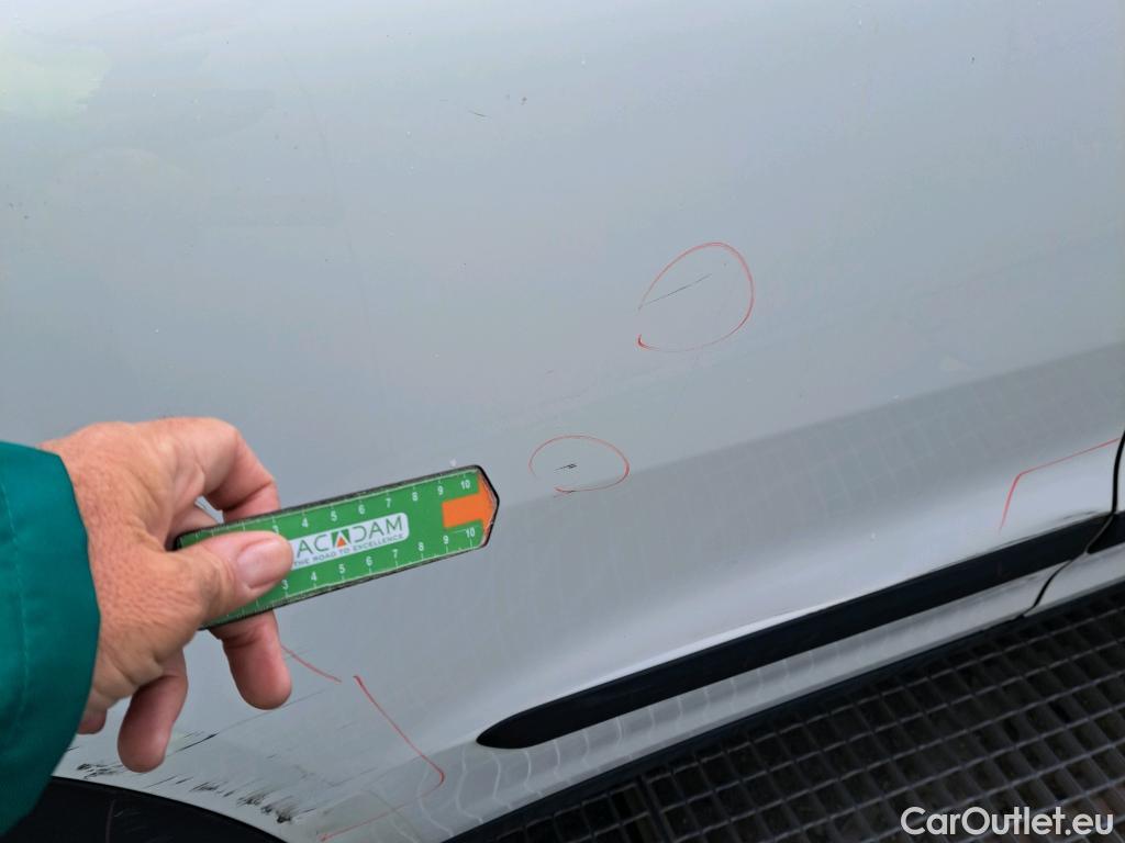  KIA  Niro KIA  / 2019 / 5P / crossover 1.6 GDi HEV 104kW (141CV) Drive #37