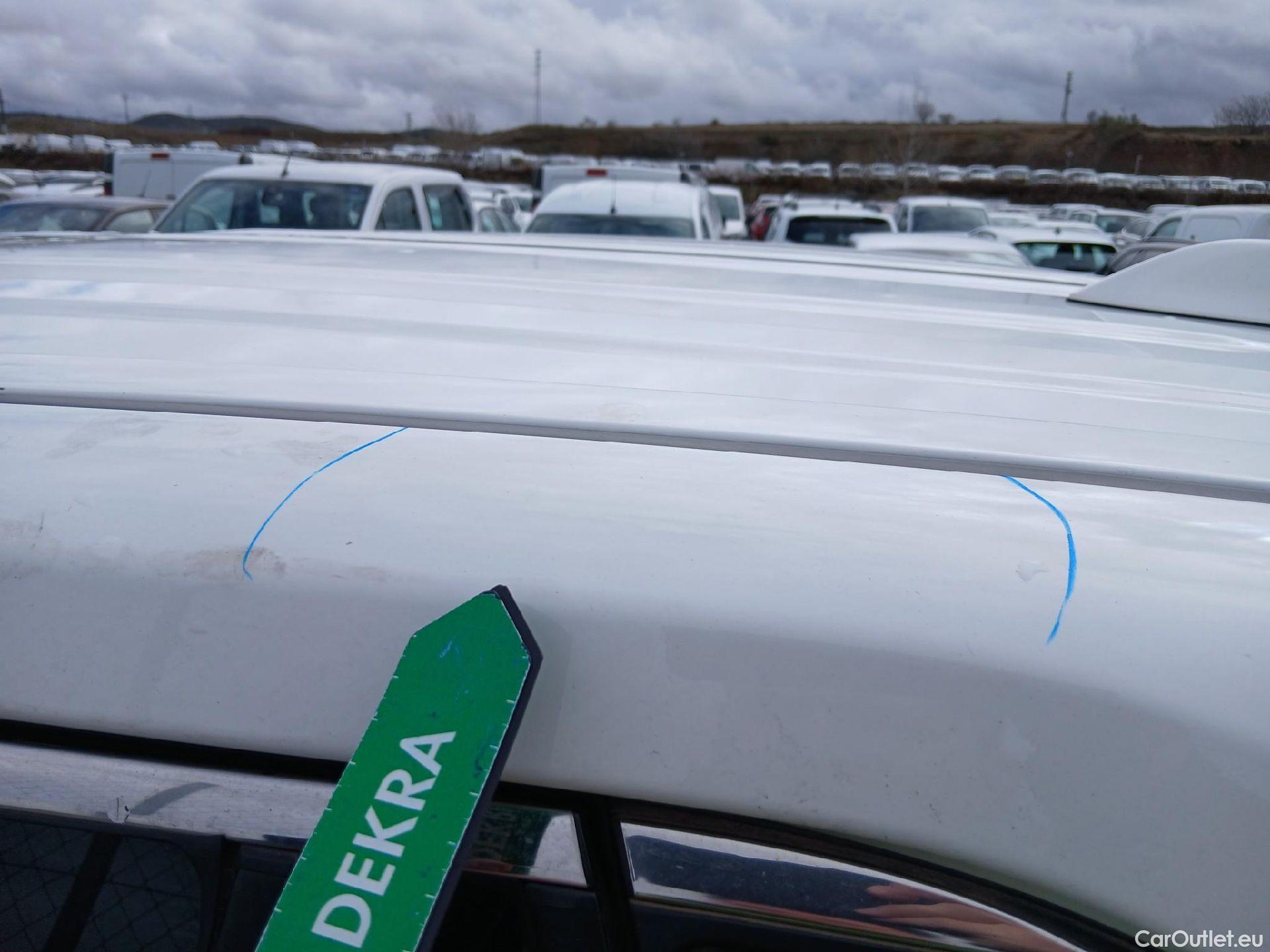  Toyota  RAV4 TOYOTA  / 2018 / 5P / todoterreno 2.5l 220H Business #20