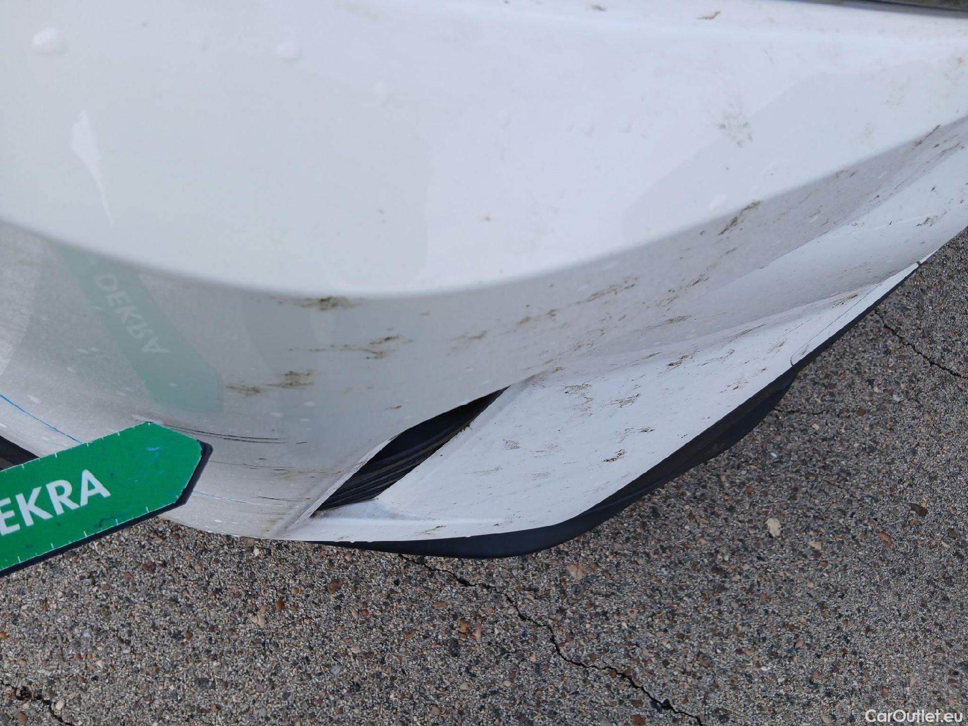  Toyota  RAV4 TOYOTA  / 2018 / 5P / todoterreno 2.5l 220H Business #7