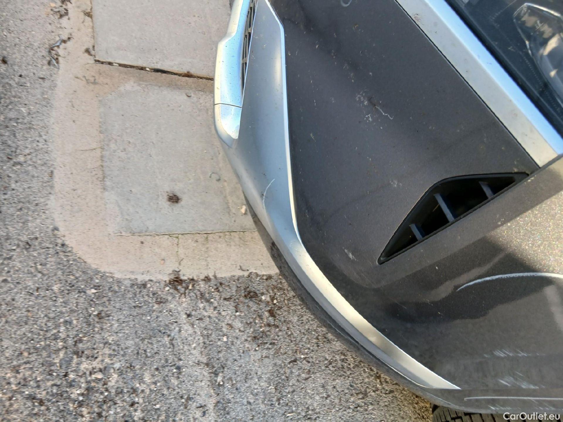  Hyundai  Santa Fe HYUNDAI  / 2021 / 5P / todoterreno 1.6 TGDi PHEV Style Auto 4x4 #13