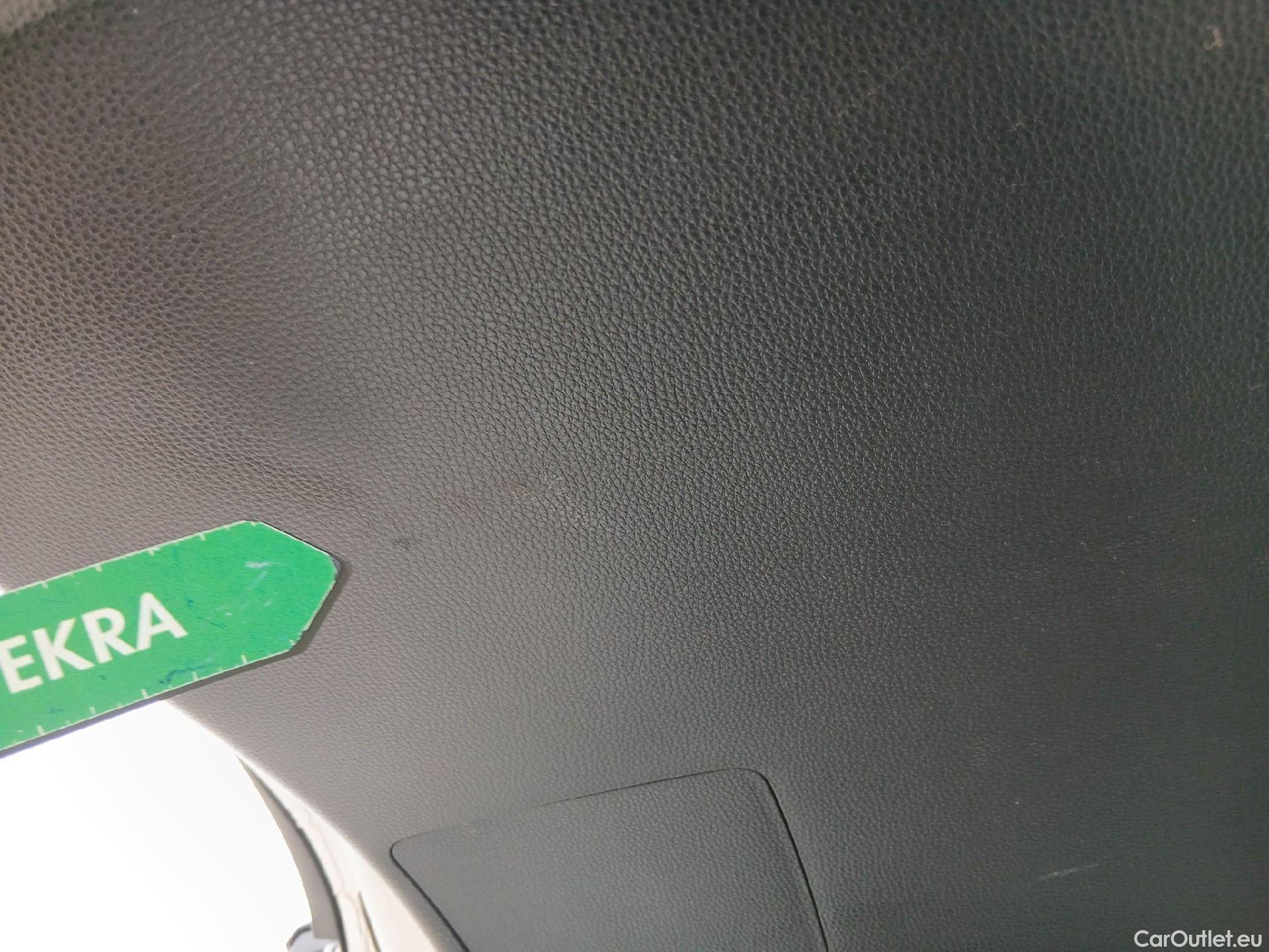  Toyota  RAV4 TOYOTA  / 2018 / 5P / todoterreno 2.5l 220H Business #1