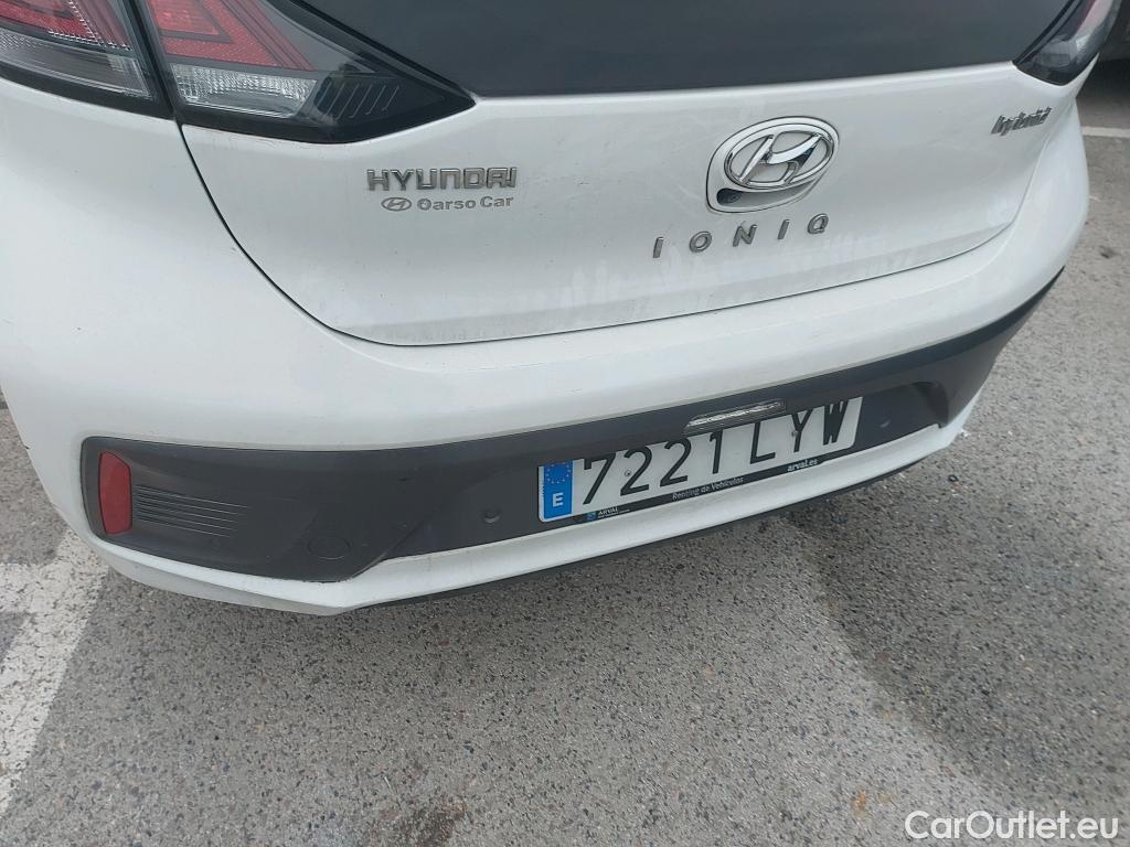  Hyundai   Ioniq HYUNDAI / 2019 / 5P / berlina con portón 1.6 GDI HEV Tecno DCT #20