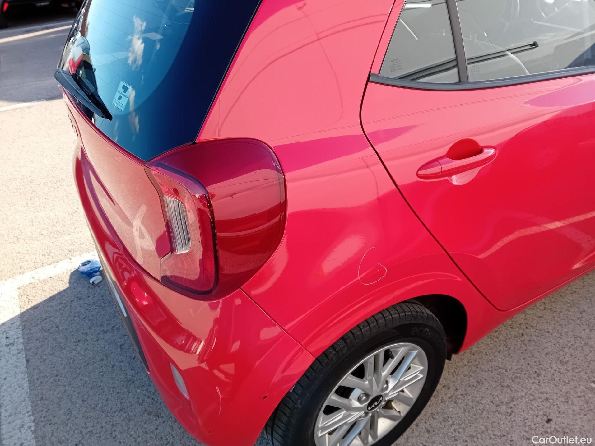  KIA  Picanto KIA  / 2020 / 5P / berlina con portón 1.0 DPi 49kW (67CV) Concept Pack Comfort #19