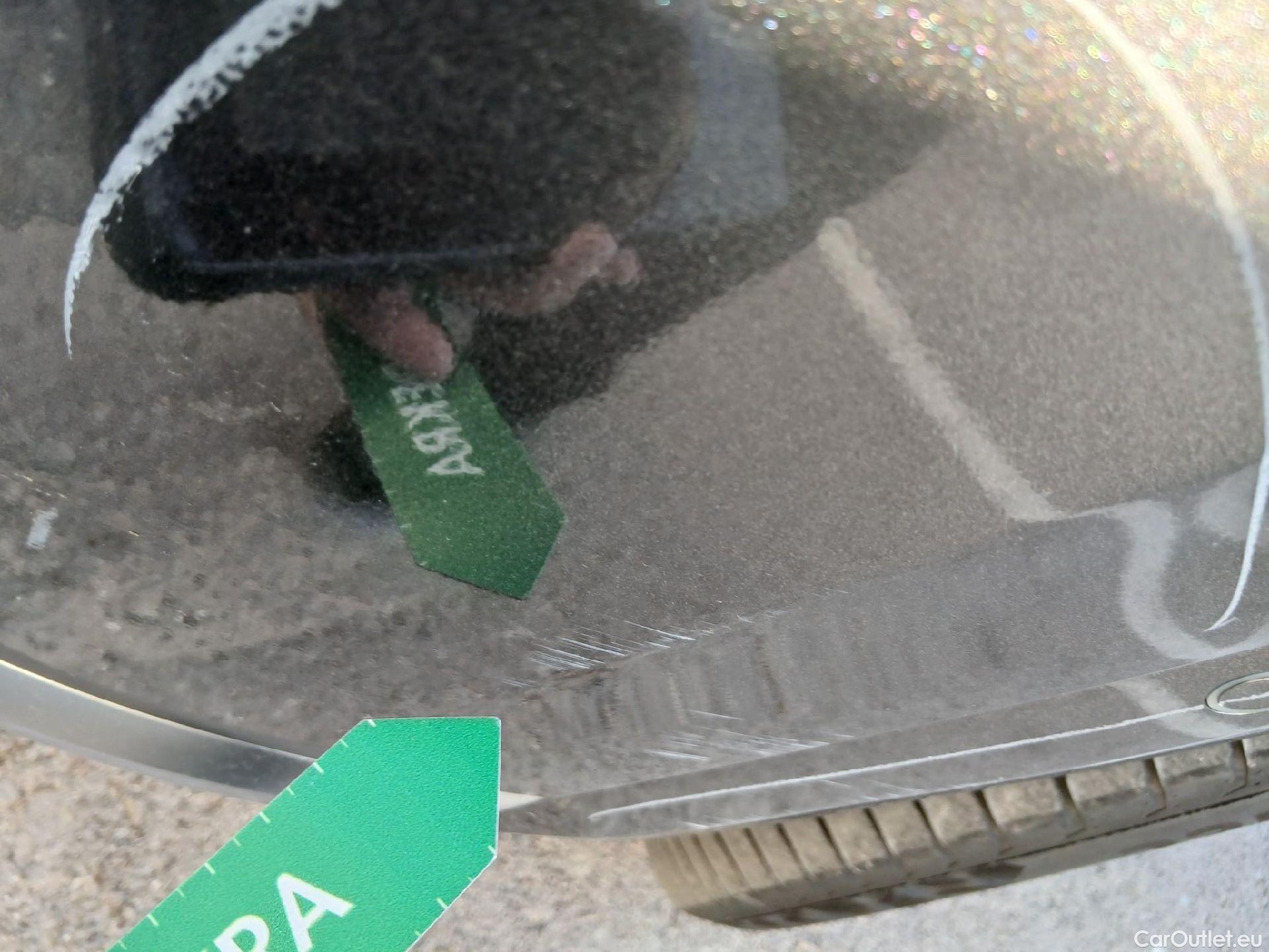  Hyundai  Santa Fe HYUNDAI  / 2021 / 5P / todoterreno 1.6 TGDi PHEV Style Auto 4x4 #11