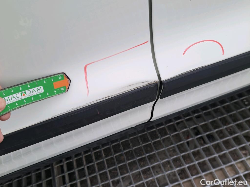  KIA  Niro KIA  / 2019 / 5P / crossover 1.6 GDi HEV 104kW (141CV) Drive #8