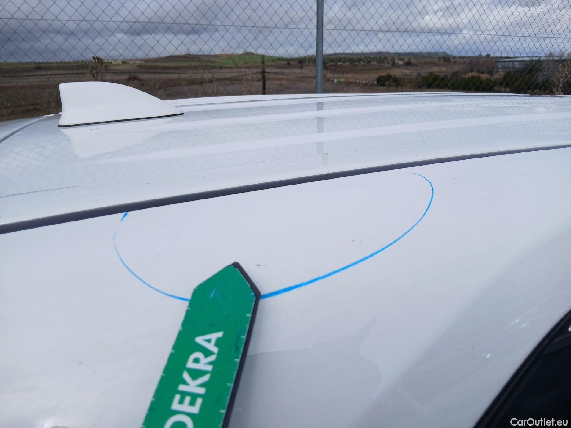  Toyota  RAV4 TOYOTA  / 2018 / 5P / todoterreno 2.5l 220H Business #18