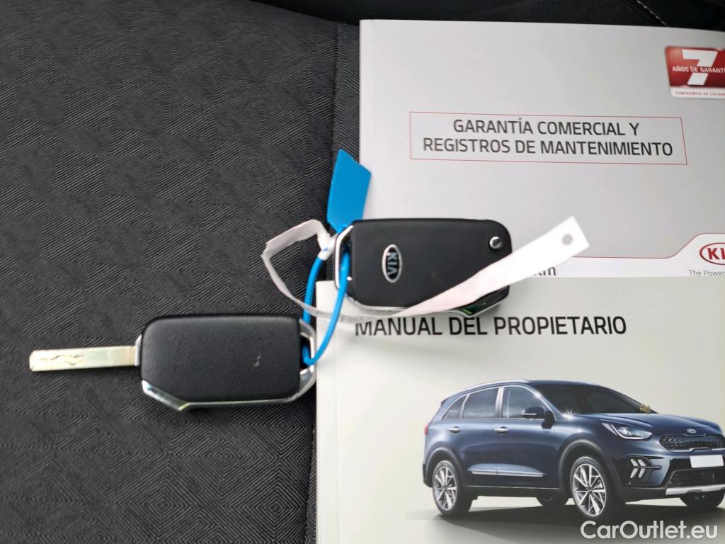  KIA  Niro KIA  / 2019 / 5P / crossover 1.6 GDi HEV 104kW (141CV) Drive #27