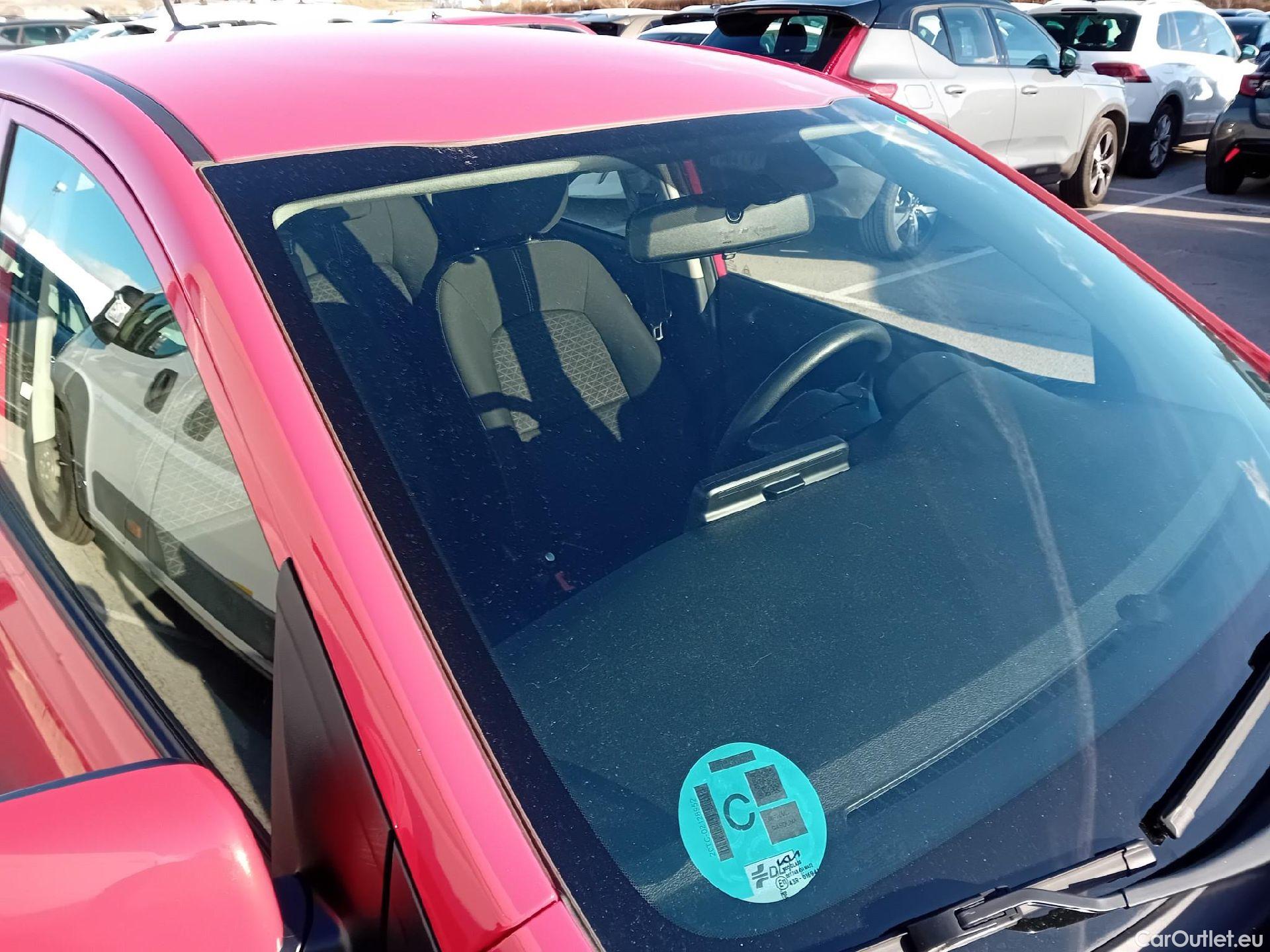  KIA  Picanto KIA  / 2020 / 5P / berlina con portón 1.0 DPi 49kW (67CV) Concept Pack Comfort #29