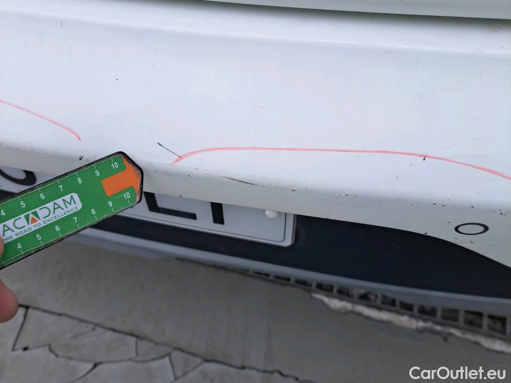  KIA  Niro KIA  / 2019 / 5P / crossover 1.6 GDi HEV 104kW (141CV) Drive #29