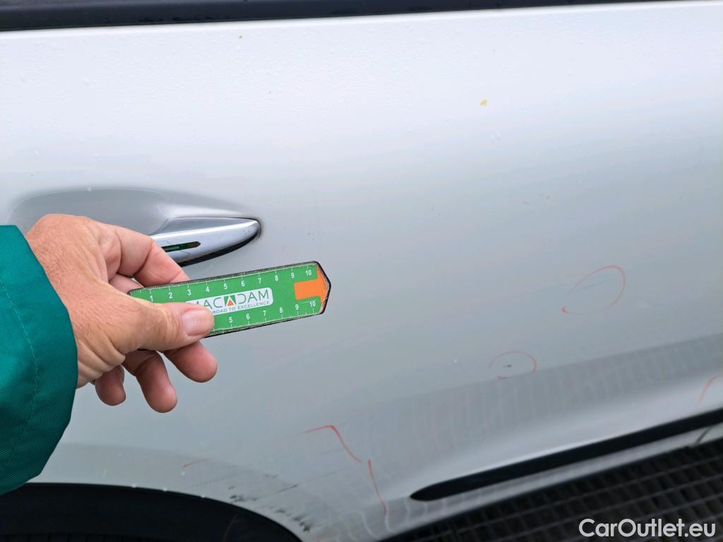  KIA  Niro KIA  / 2019 / 5P / crossover 1.6 GDi HEV 104kW (141CV) Drive #6