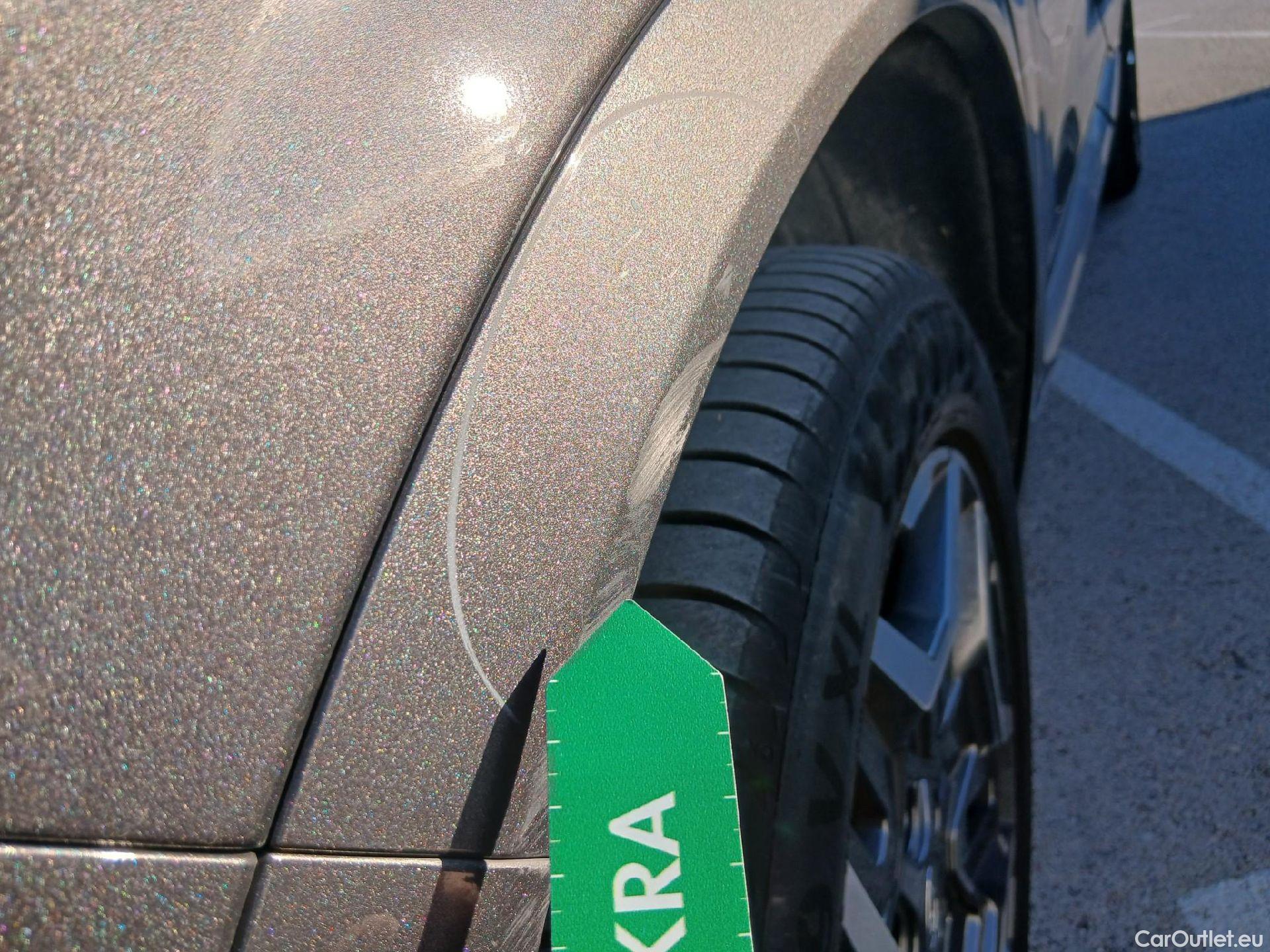  Hyundai  Santa Fe HYUNDAI  / 2021 / 5P / todoterreno 1.6 TGDi PHEV Style Auto 4x4 #15