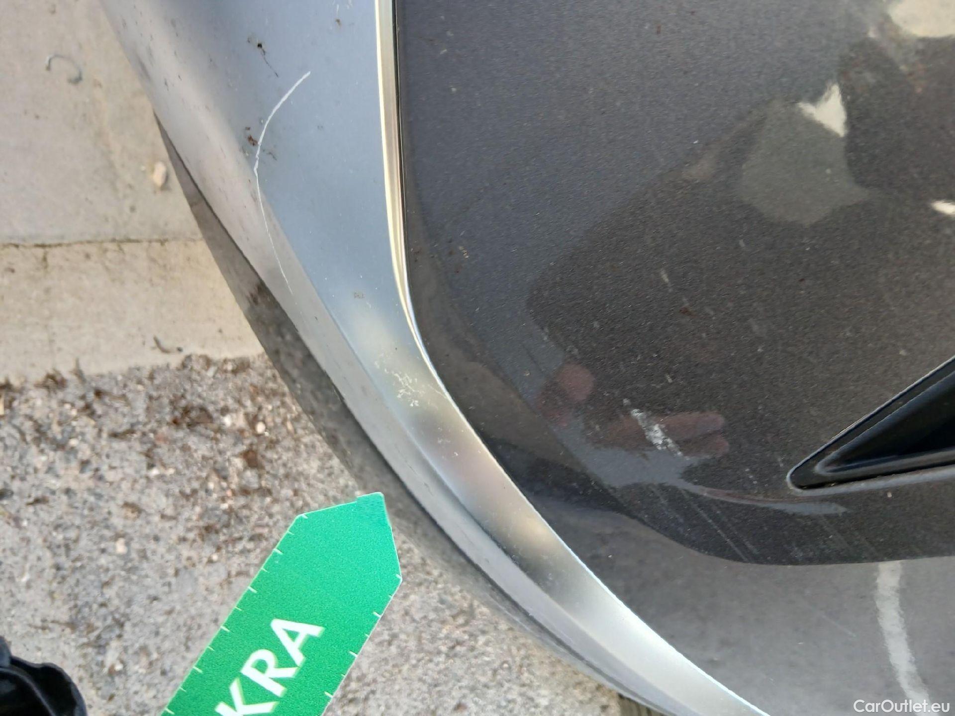  Hyundai  Santa Fe HYUNDAI  / 2021 / 5P / todoterreno 1.6 TGDi PHEV Style Auto 4x4 #14