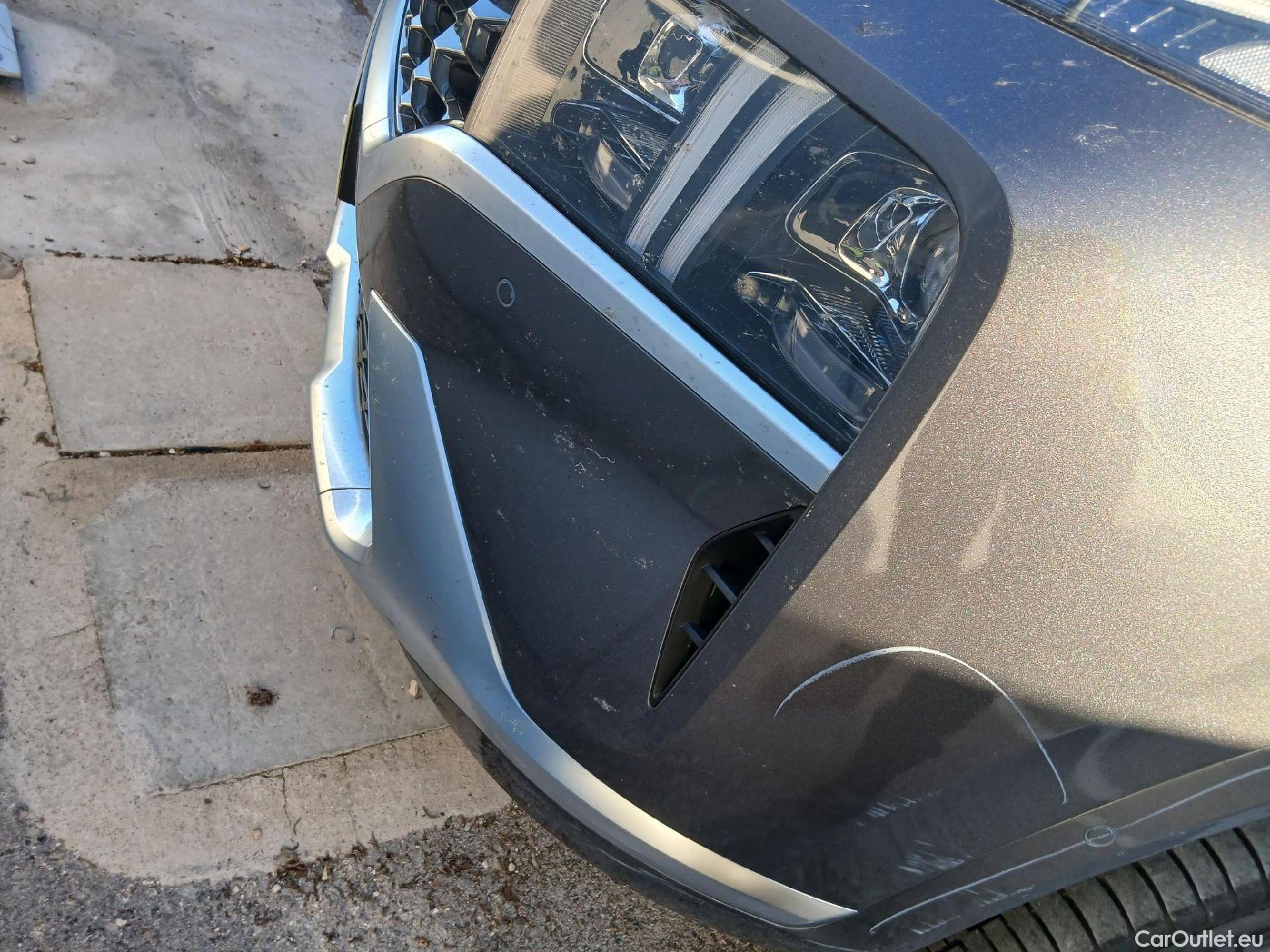  Hyundai  Santa Fe HYUNDAI  / 2021 / 5P / todoterreno 1.6 TGDi PHEV Style Auto 4x4 #12