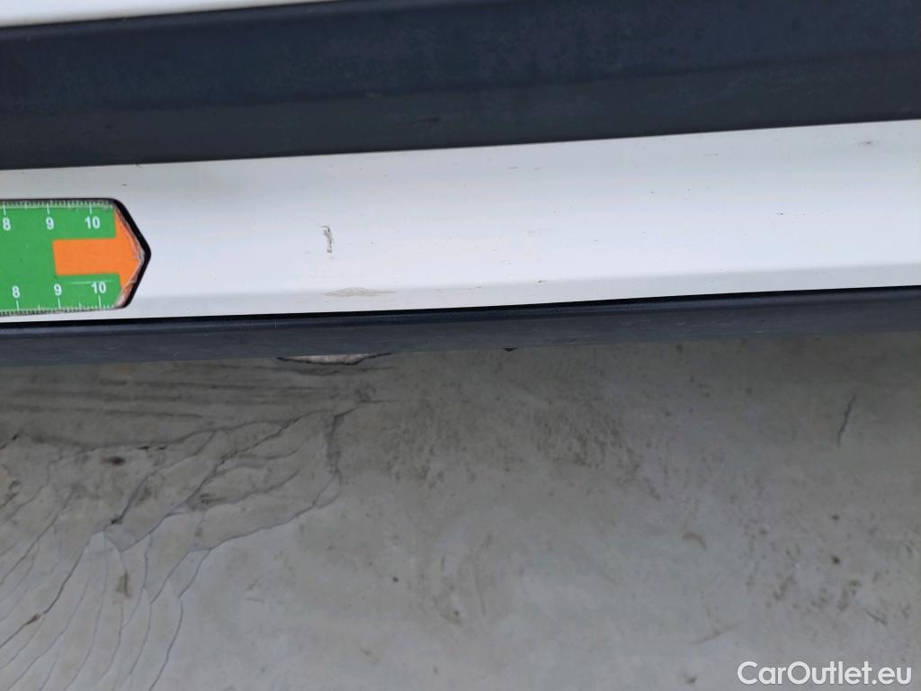  KIA  Niro KIA  / 2019 / 5P / crossover 1.6 GDi HEV 104kW (141CV) Drive #15