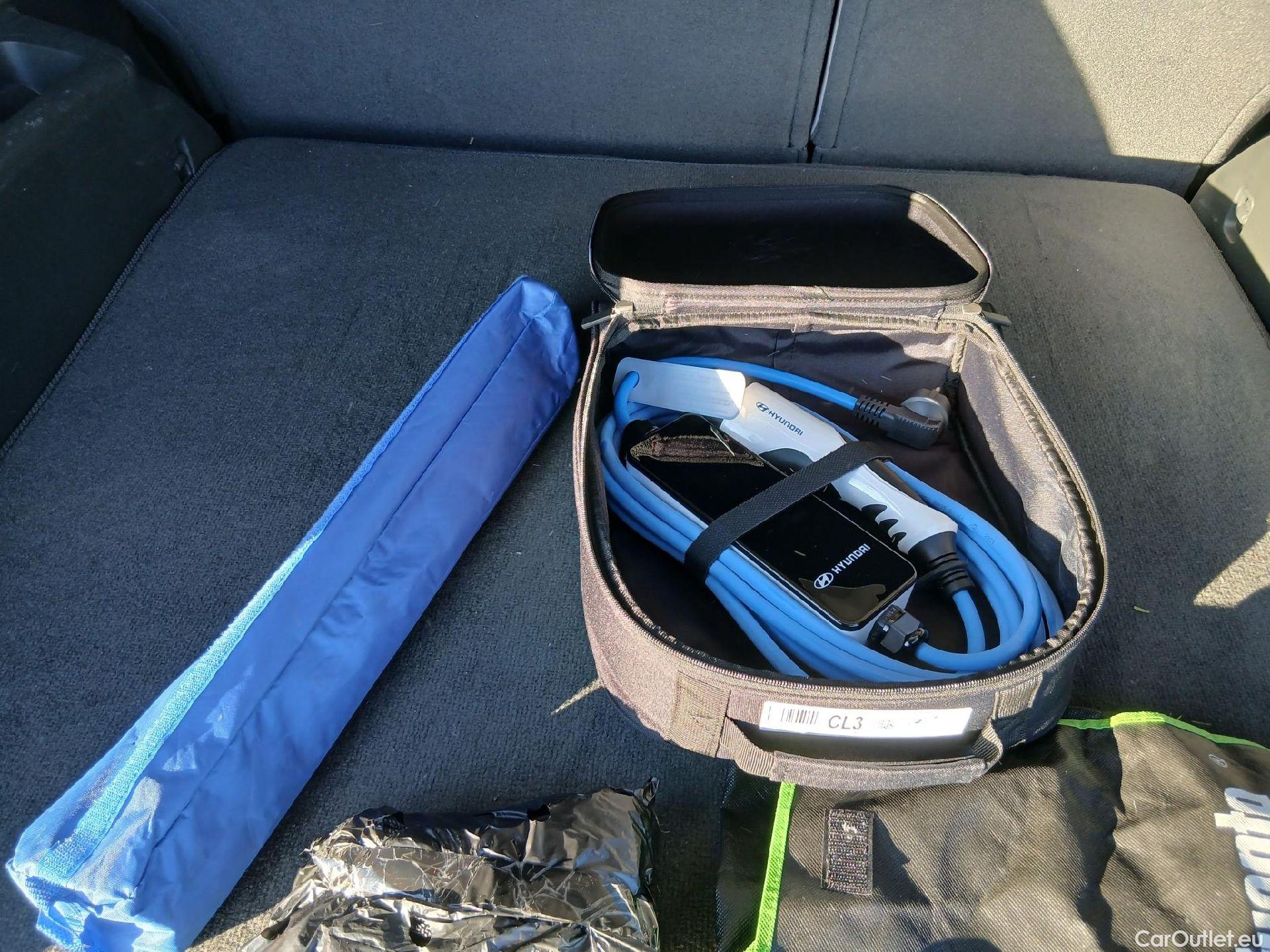  Hyundai  Santa Fe HYUNDAI  / 2021 / 5P / todoterreno 1.6 TGDi PHEV Style Auto 4x4 #3