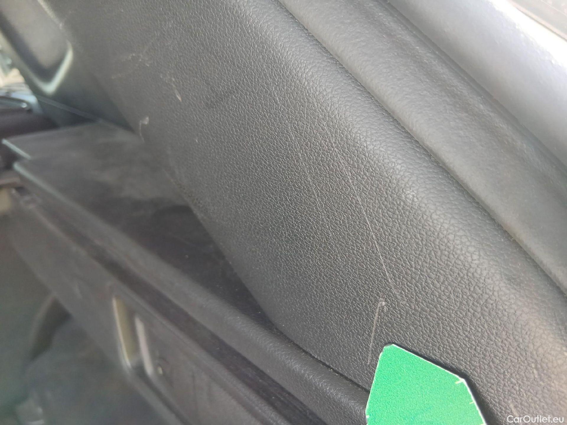  Hyundai  Tucson HYUNDAI  / 2020 / 5P / todoterreno 1.6 TGDI 169kW HEV Tecno Auto 2C #23