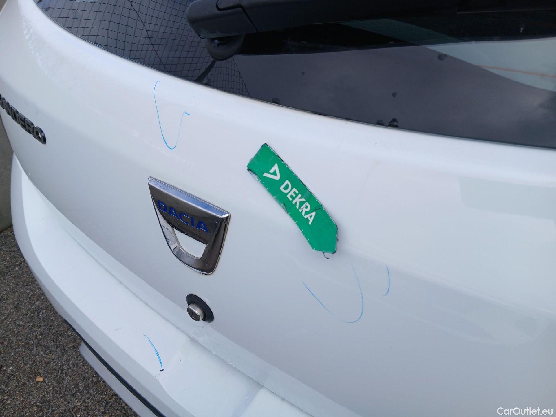  Dacia  Sandero DACIA  / 2016 / 5P / berlina con portón Stepway Essential Blue dCi 70kW (95CV) #21