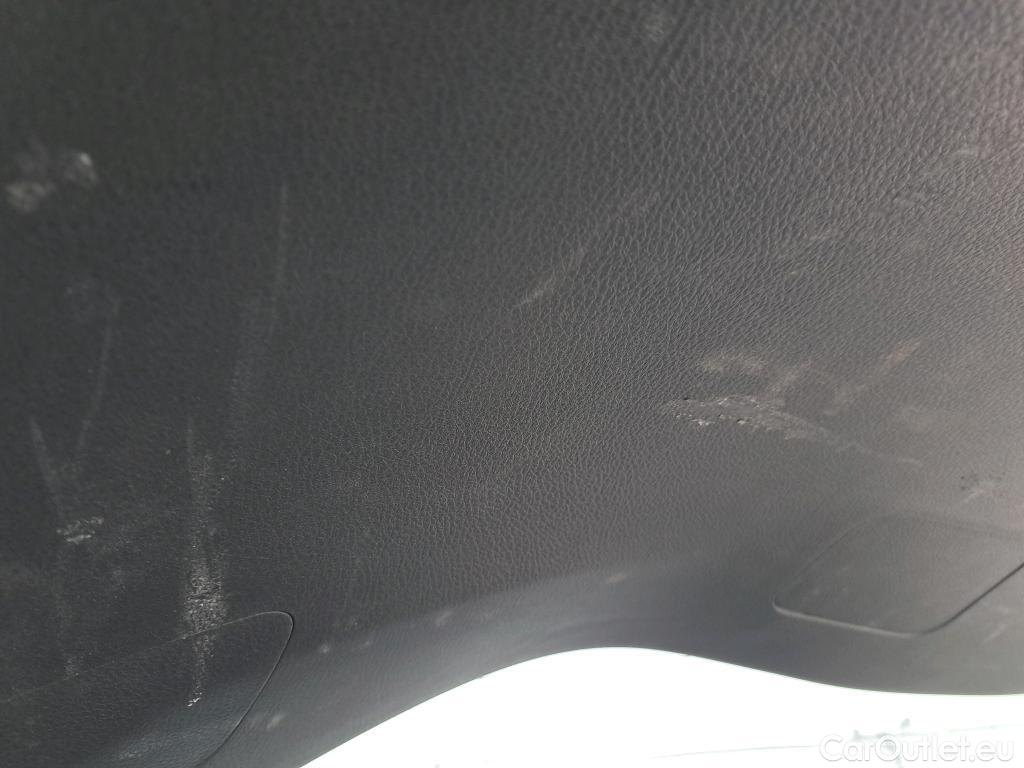  Toyota  C-HR TOYOTA  / 2016 / 5P / todoterreno 1.8 125H Advance (CX) #30