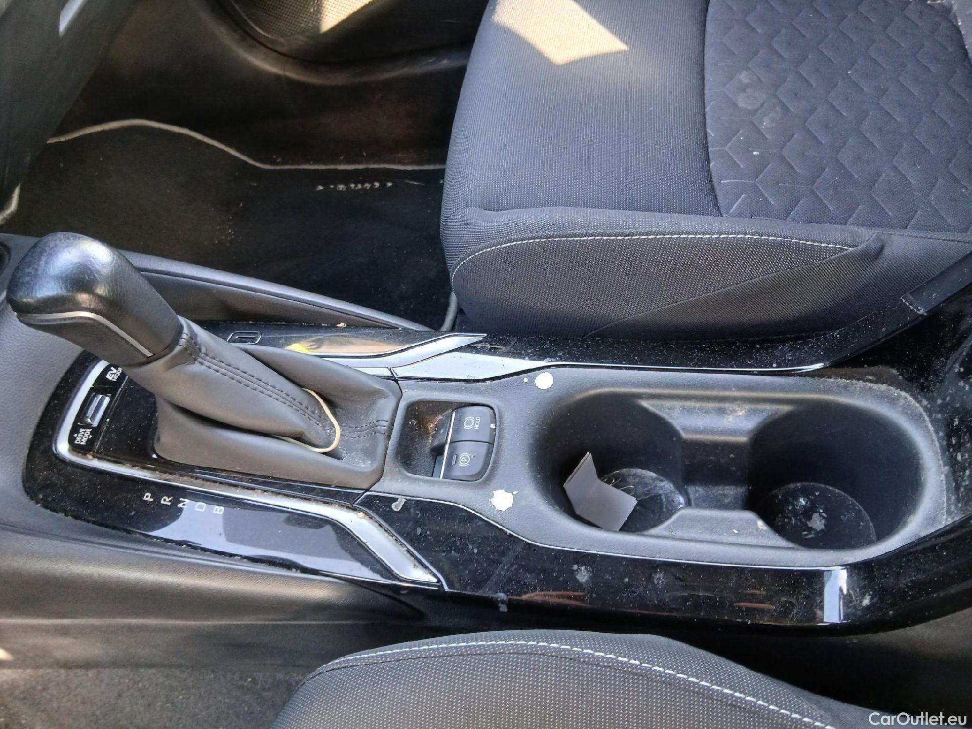  Toyota  Corolla TOYOTA  1.8 125H ACTIVE TECH E-CVT #15