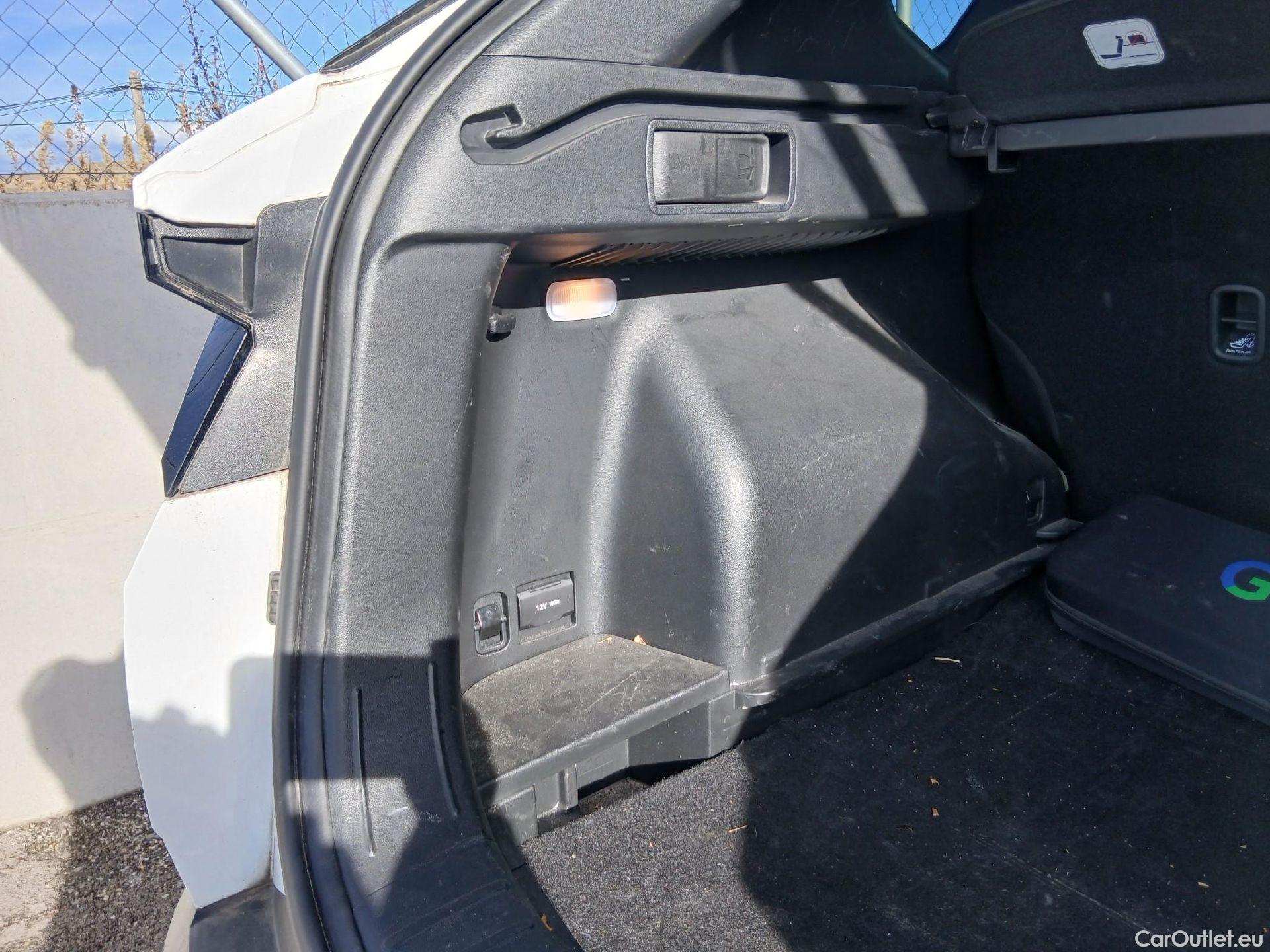  Hyundai  Tucson HYUNDAI  / 2020 / 5P / todoterreno 1.6 TGDI 169kW HEV Tecno Auto 2C #21