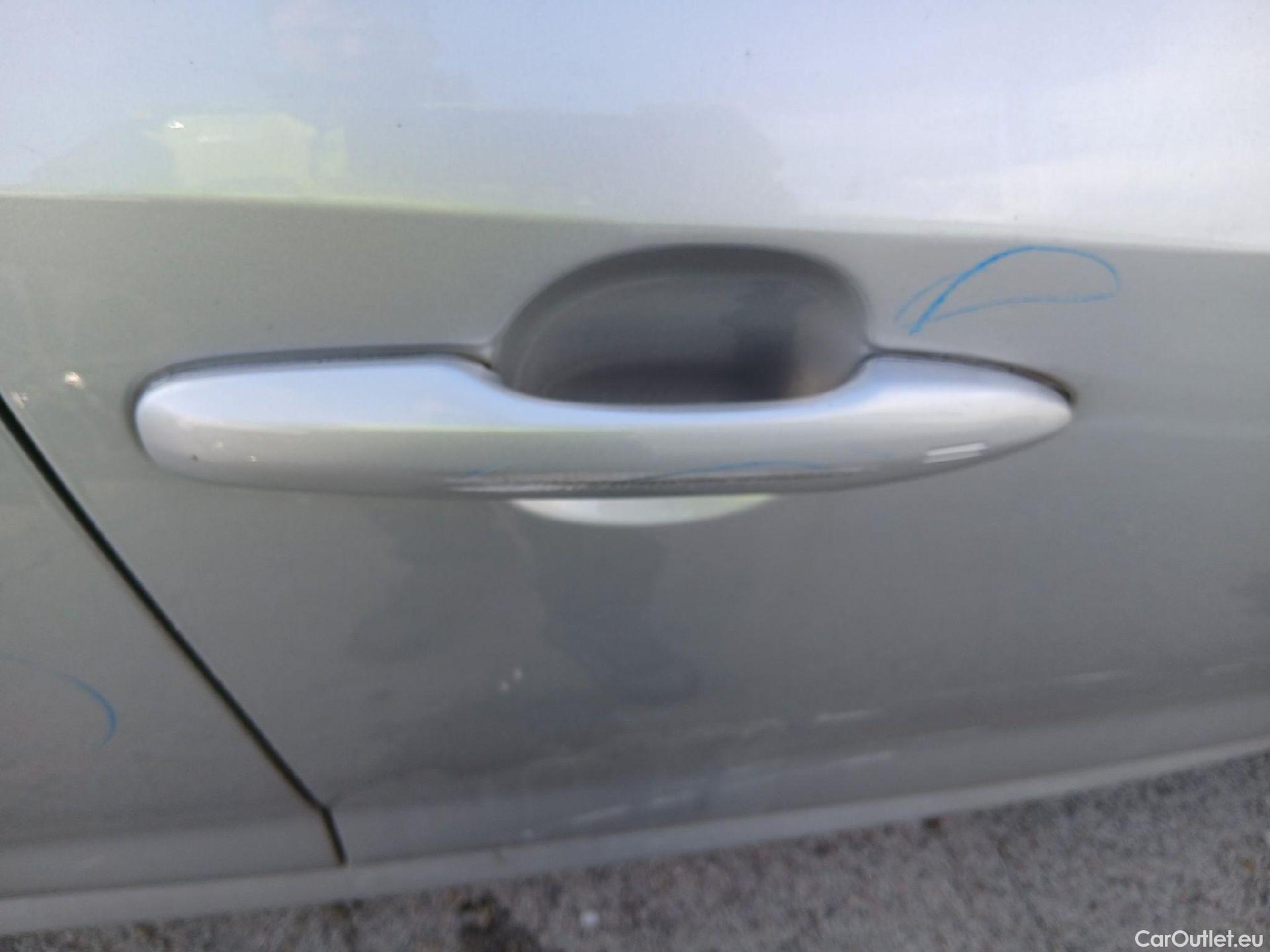  Toyota  Corolla TOYOTA  1.8 125H ACTIVE TECH E-CVT #40