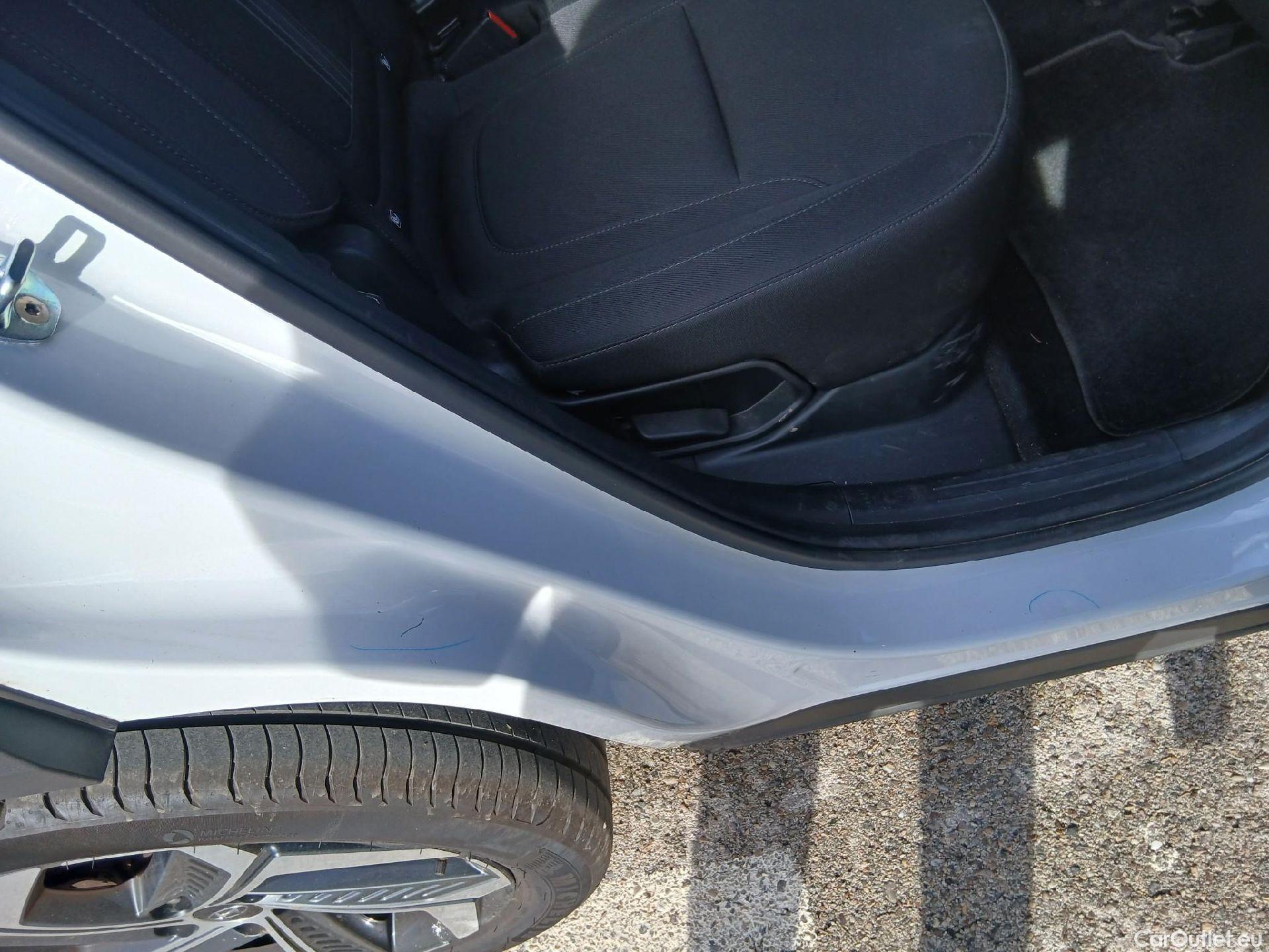  Hyundai  Tucson HYUNDAI  / 2020 / 5P / todoterreno 1.6 TGDI 169kW HEV Tecno Auto 2C #42