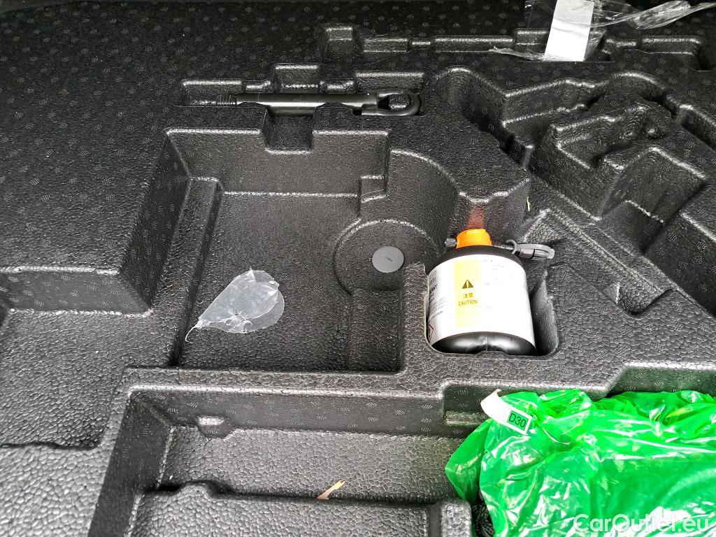  Toyota  C-HR TOYOTA  / 2016 / 5P / todoterreno 1.8 125H Advance (CX) #21