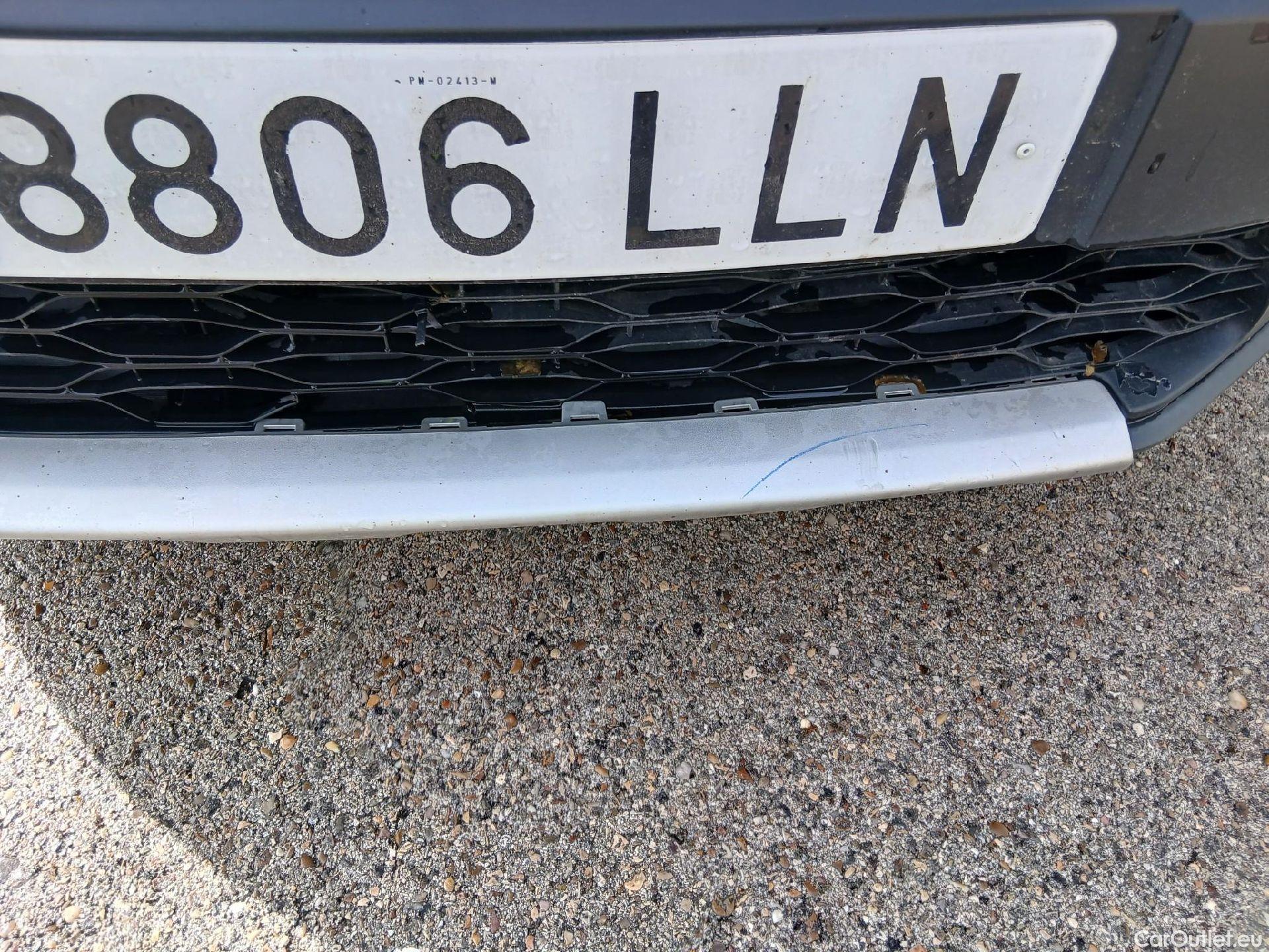  Dacia  Sandero DACIA  / 2016 / 5P / berlina con portón Stepway Essential Blue dCi 70kW (95CV) #11