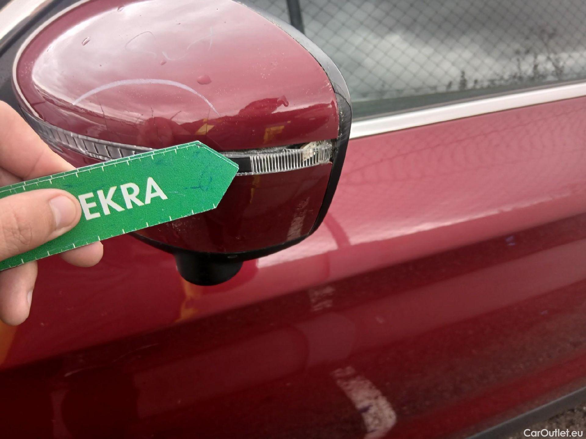  Nissan  Qashqai NISSAN  / 2017 / 5P / todoterreno DIG-T 103 kW (140 CV) E6D N-CONNECTA #15